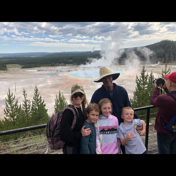 Meet your Posher, Ashley - Picture 2 of 8